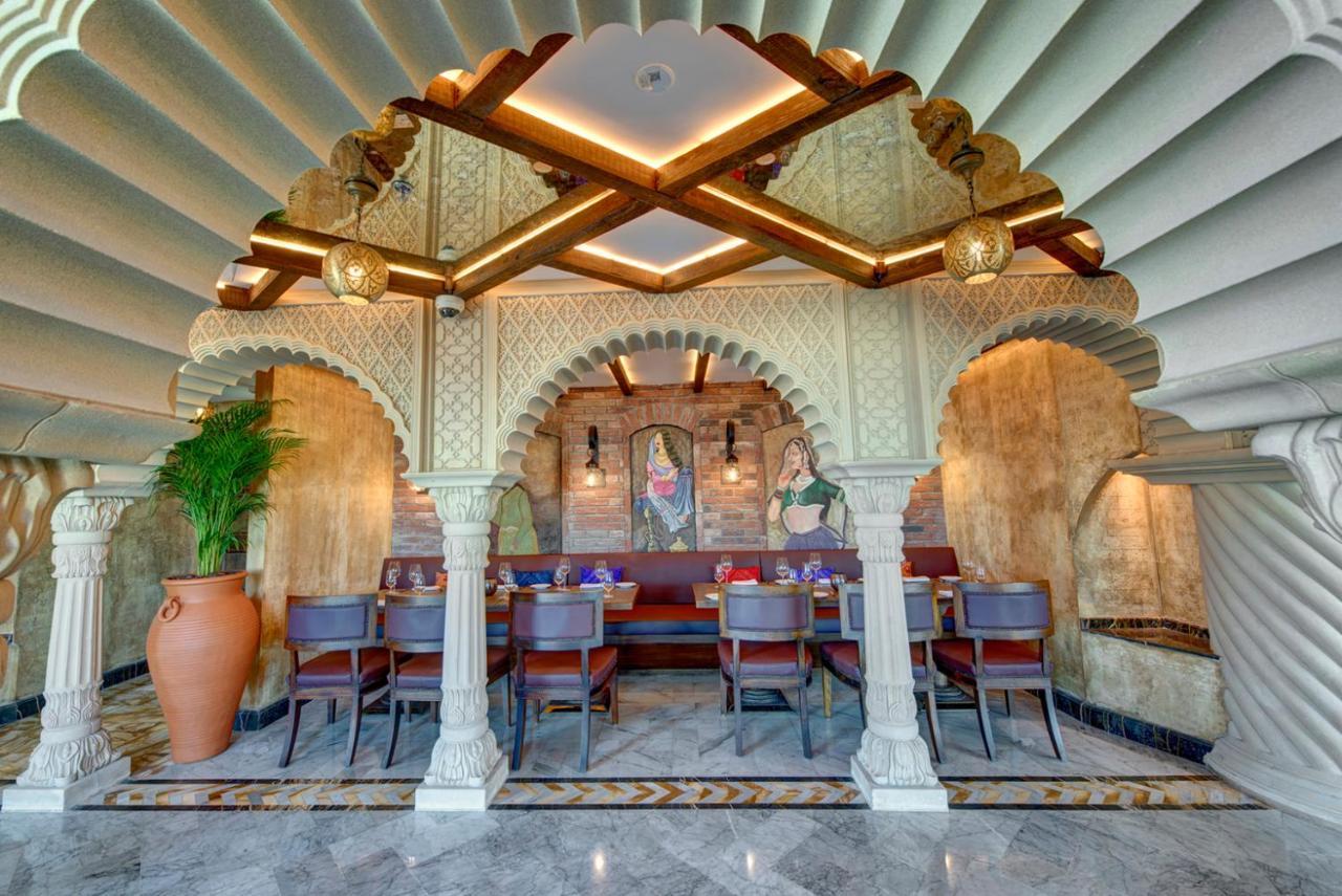 Dukes The Palm, A Royal Hideaway Hotel Dubai Exterior photo